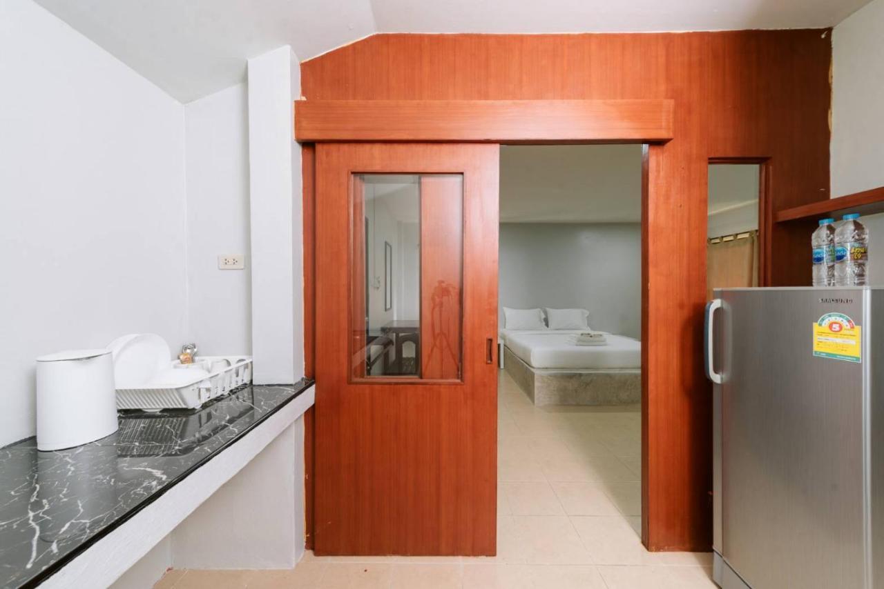 Surfer'S Village Khao Lak Exterior photo